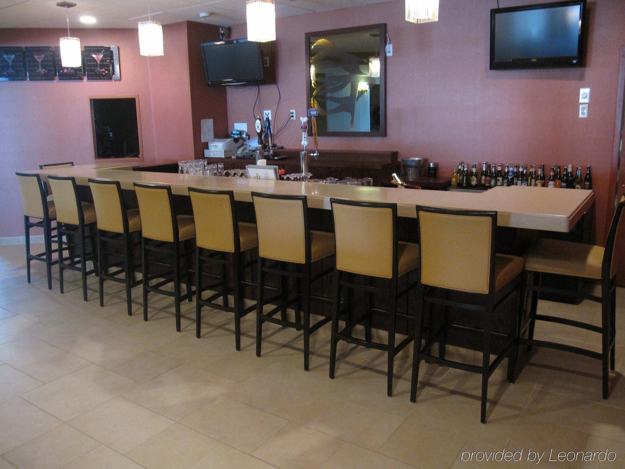 普拉茨堡温德姆戴斯就嗲酒店 餐厅 照片
